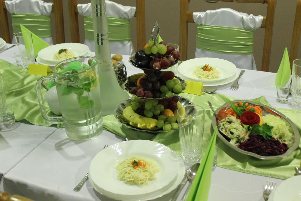 Hotel Czardasz Вжесня Экстерьер фото