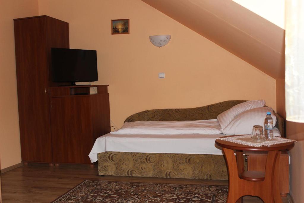 Hotel Czardasz Вжесня Экстерьер фото
